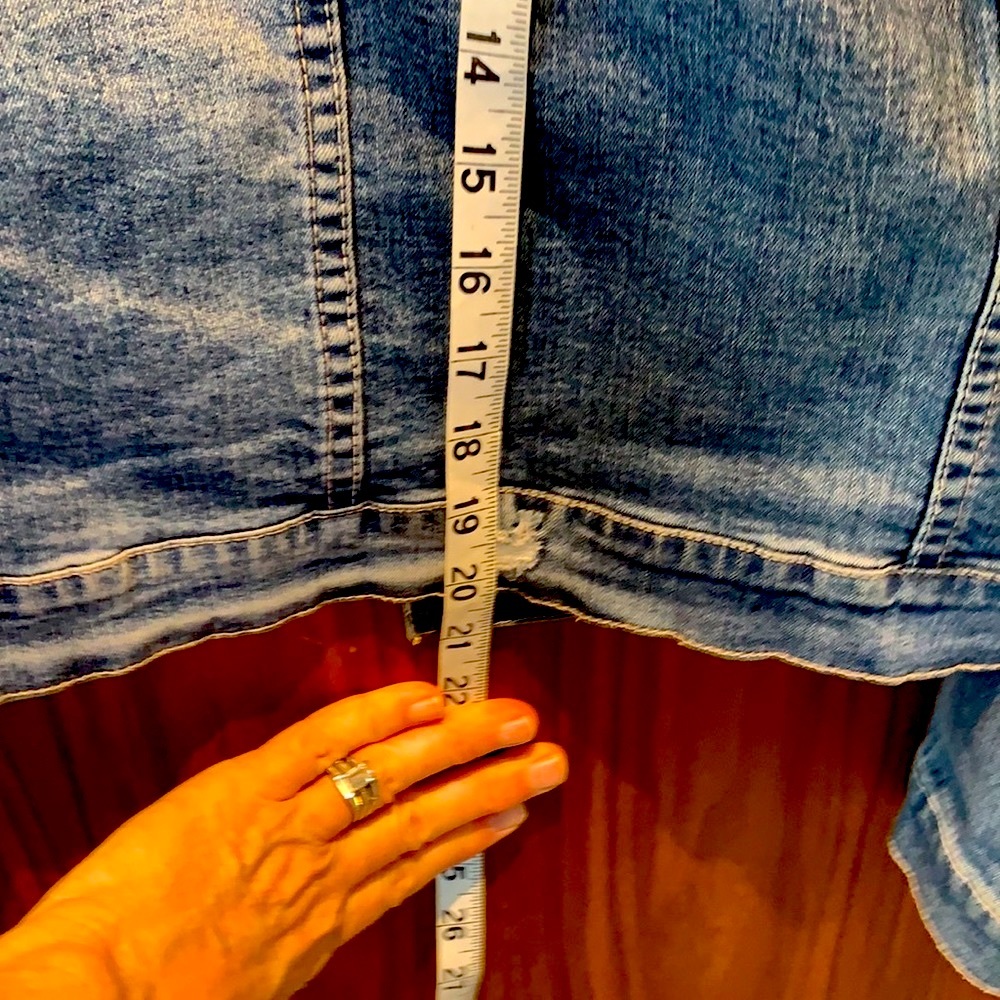 Levi Jean Jacket Girls XL 13-15yrs Distessed - Picture 5 of 7